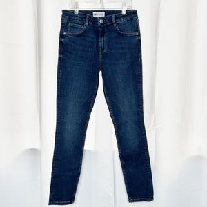 ZARA Mid Rise Sculpt Jeans
